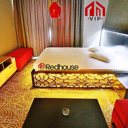 Red House Vip Apartmant Suites Istanbul Exterior photo
